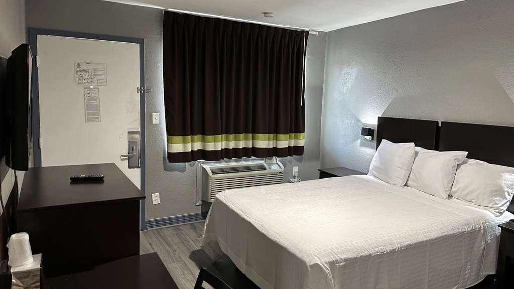 Americas Best Value Inn And Suites Groves Cameră foto