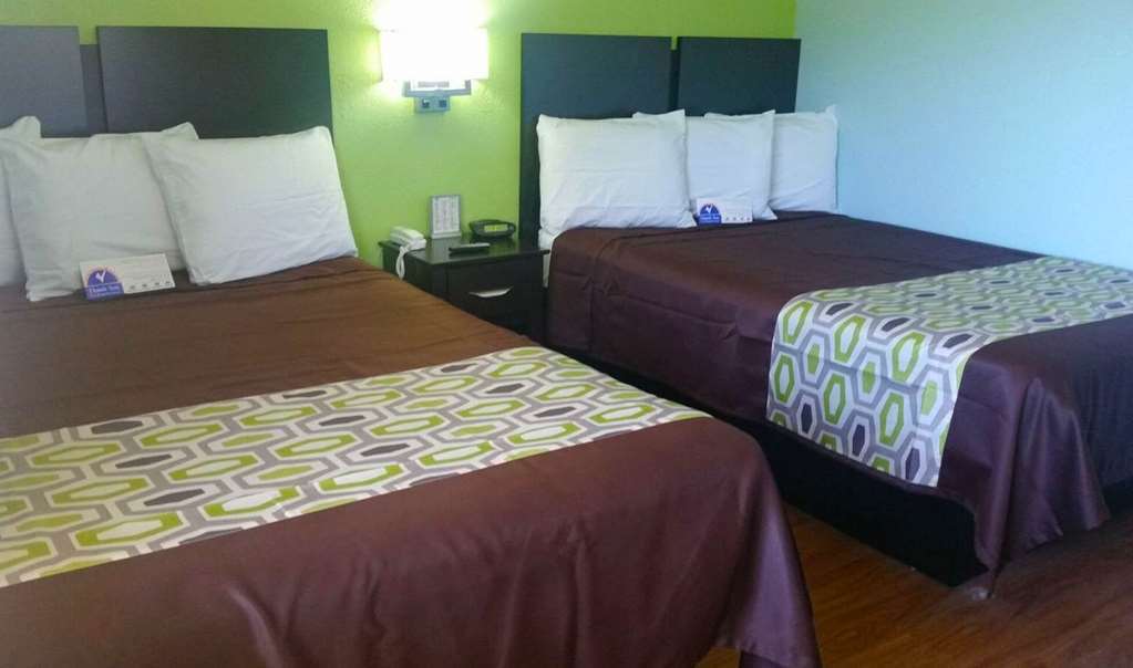 Americas Best Value Inn And Suites Groves Cameră foto