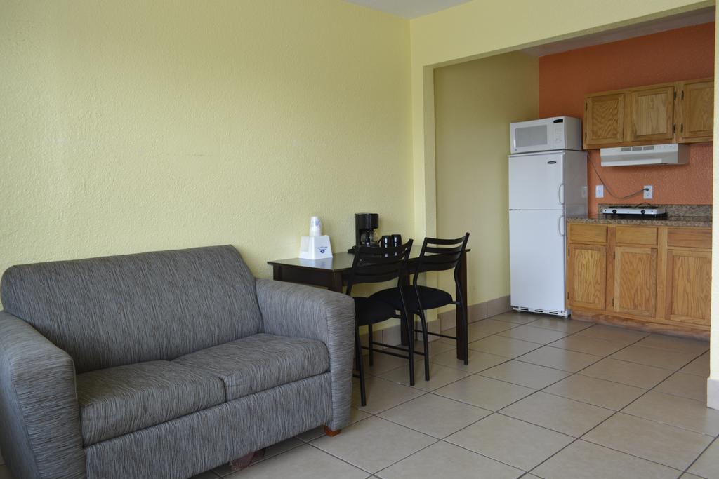 Americas Best Value Inn And Suites Groves Exterior foto